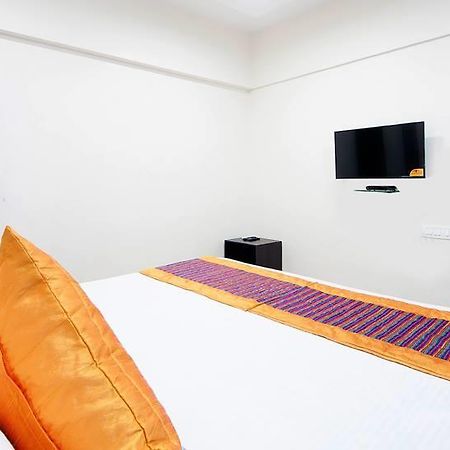 Asian Suites Tulsi Aura Navi Mumbai Exterior foto